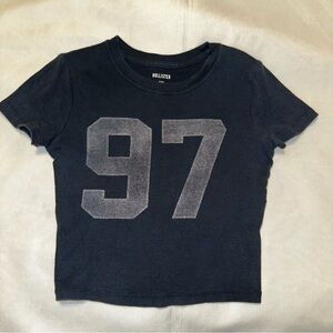 Hollister Navy 97 Graphic Tee juniors size XXS cropped t-shirt